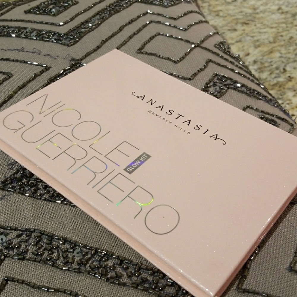 Anastasia x Nicole Guerriero Glow Kit